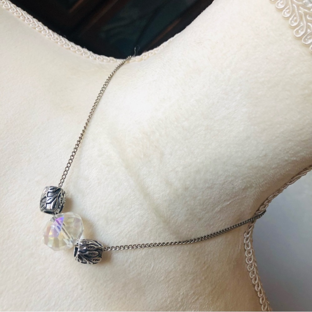 Vintage faceted aurora borealis crystal silver charm necklace